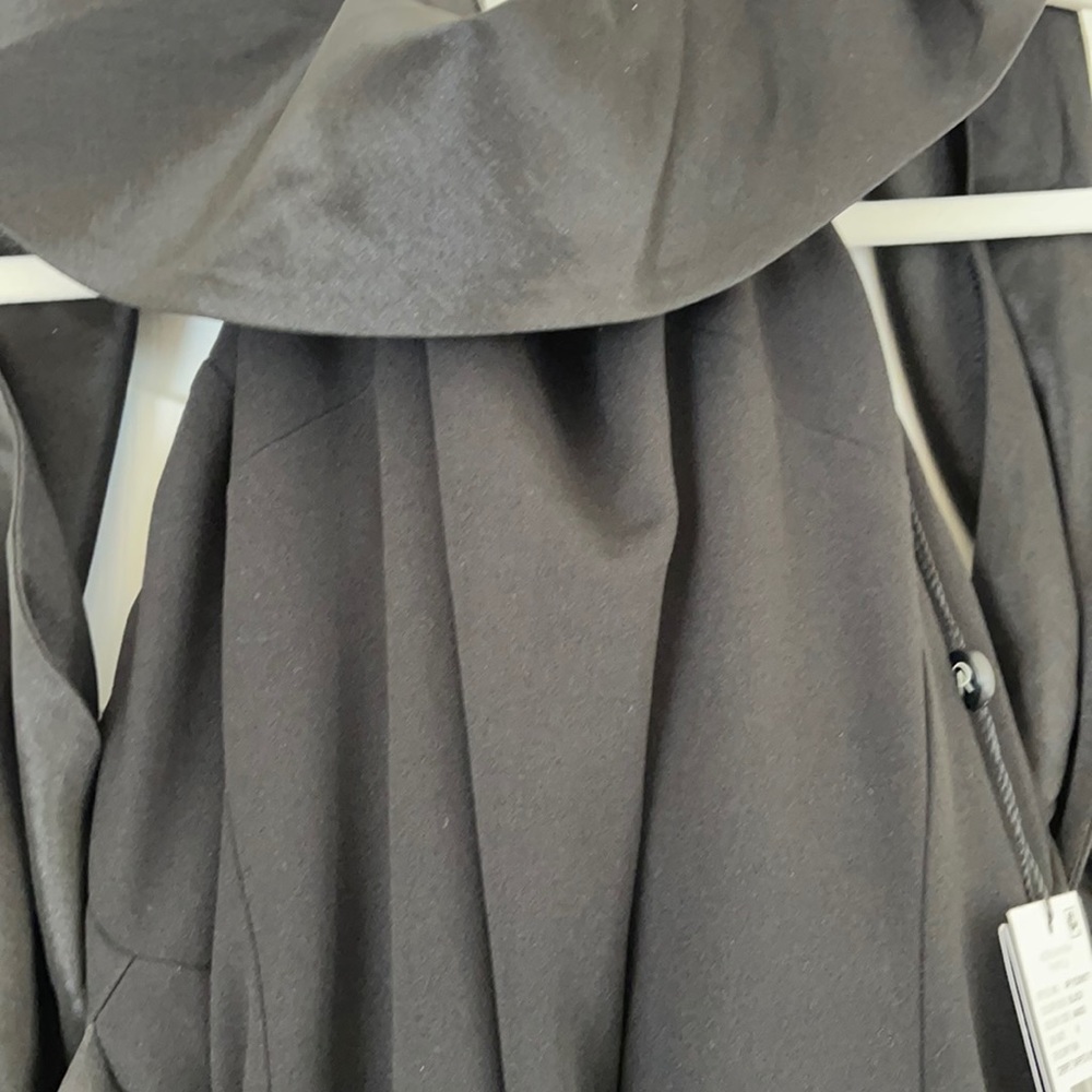 Adrianna Papell black crêpe taffeta bow gown